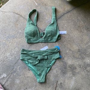 Cupshe high waisted bikini. Size M